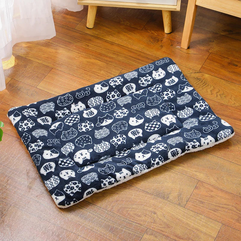 SnugglePaw™ Luxury Pet Blanket Bed – Soft Flannel Sleeping Mat for Dogs & Cats