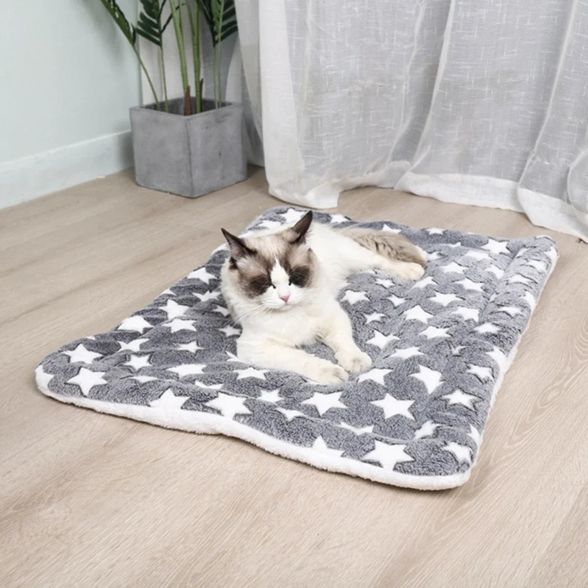 SnugglePaw™ Luxury Pet Blanket Bed – Soft Flannel Sleeping Mat for Dogs & Cats